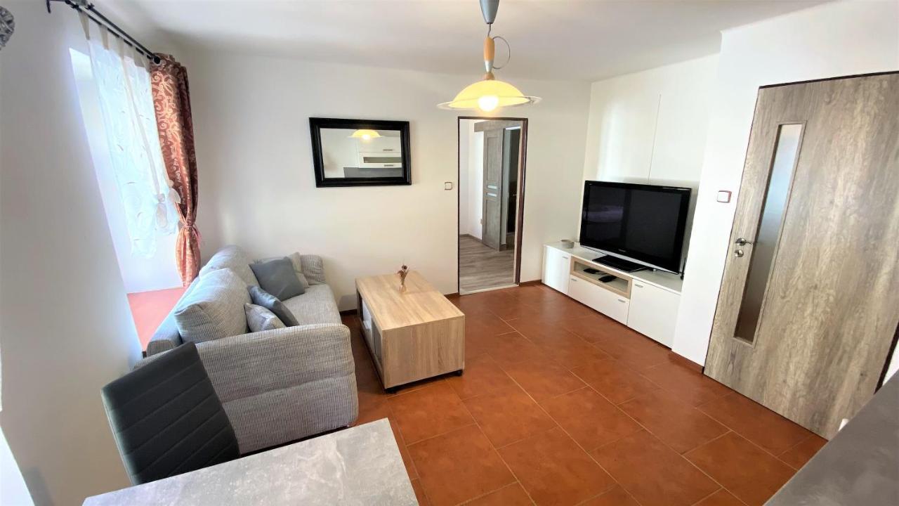 Apartman Prachatice Eksteriør billede
