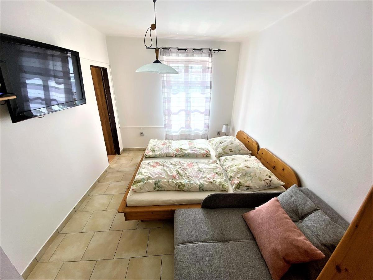 Apartman Prachatice Eksteriør billede
